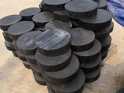 长乐区板式橡胶支座由若干层橡胶片与薄钢板经加压硫化